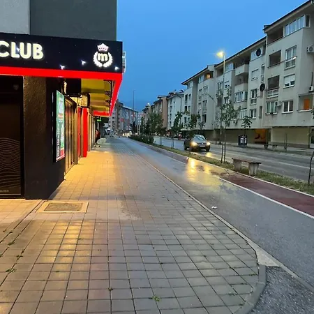 Stan Na Dan Hilandarska 9 Lukavica