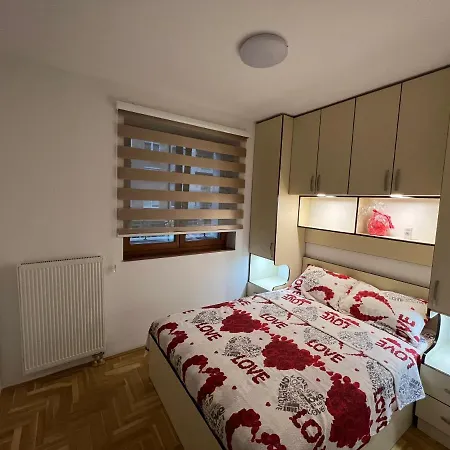 Stan Na Dan Hilandarska Apartment Lukavica