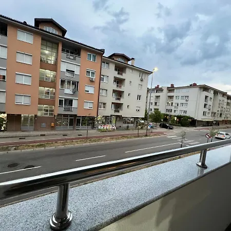 Stan Na Dan Hilandarska Apartment Lukavica