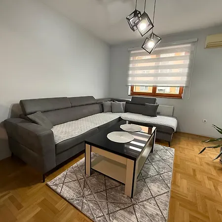 Apartment Stan Na Dan Hilandarska Lukavica
