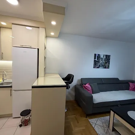 Stan Na Dan Hilandarska Lukavica