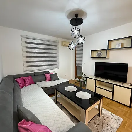 Apartment Stan Na Dan Hilandarska
