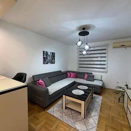 Apartment Stan Na Dan Hilandarska Lukavica