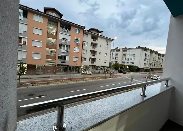 Stan Na Dan Hilandarska Apartman Lukavica