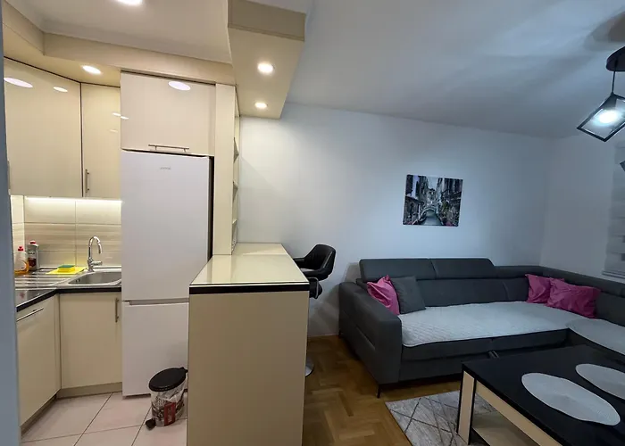 Stan Na Dan Hilandarska Lukavica