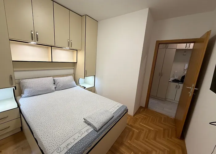 Apartman Stan Na Dan Hilandarska Lukavica